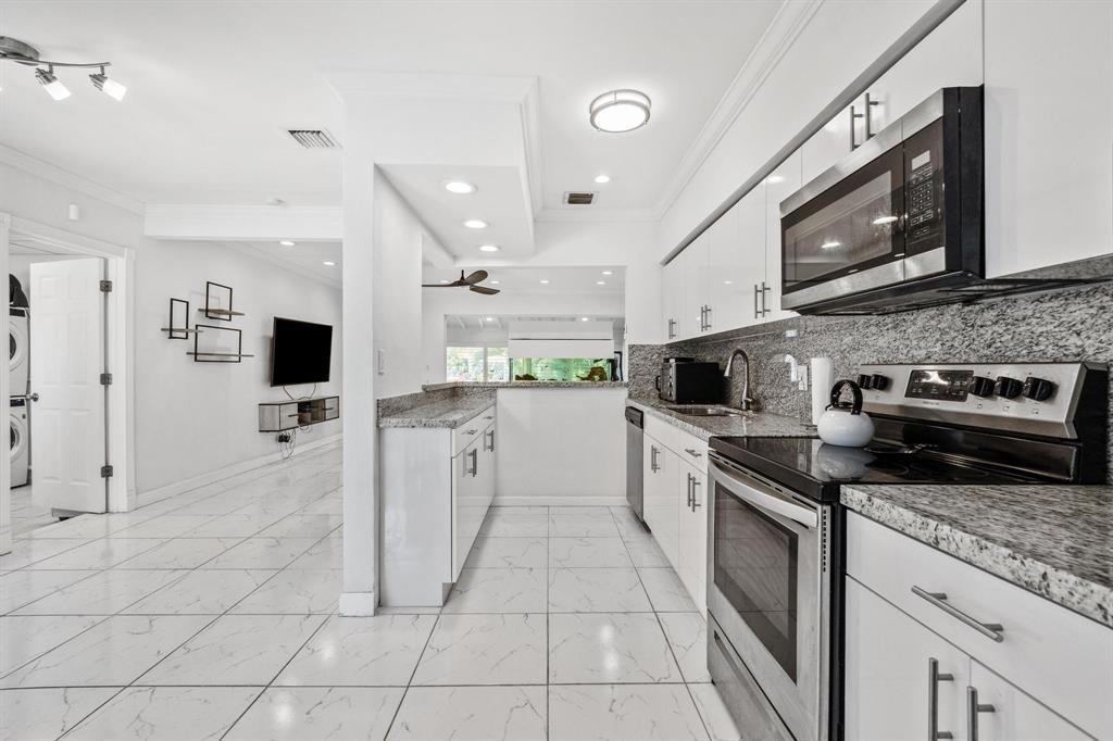 2440 Sw 16th Street - Photo 19