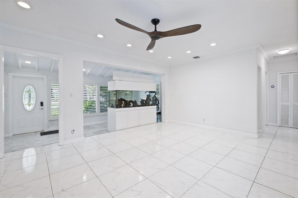 2440 Sw 16th Street - Photo 12