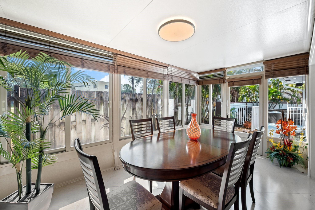 2200 Ne 36th Street - Photo 10