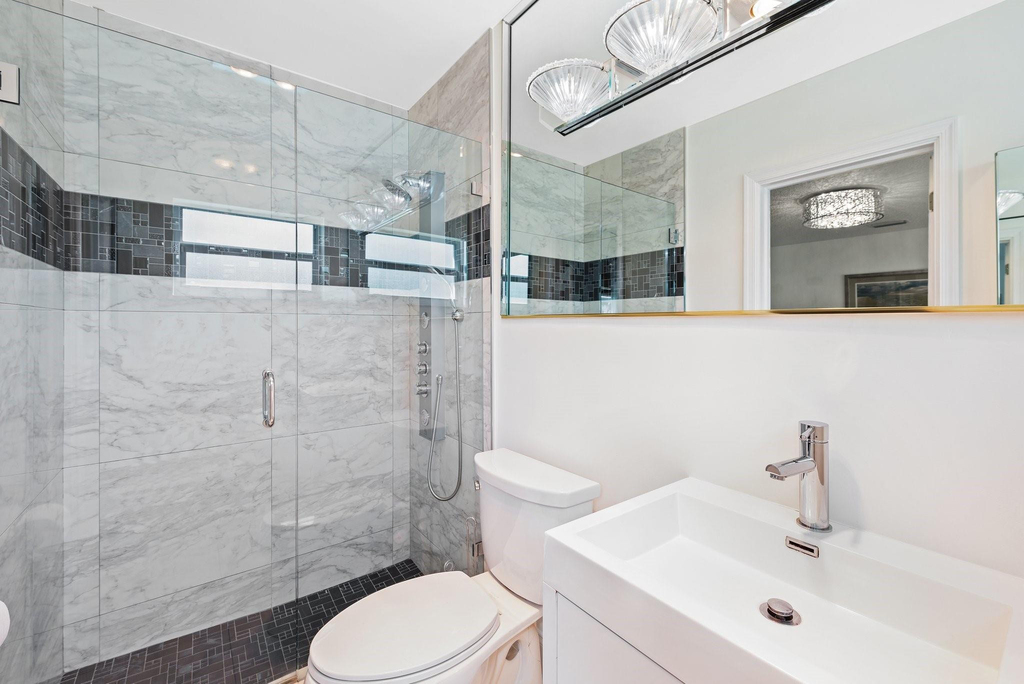 2200 Ne 36th Street - Photo 21