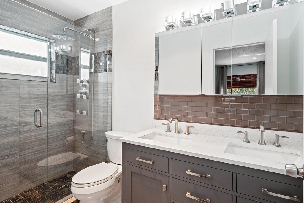 2200 Ne 36th Street - Photo 12
