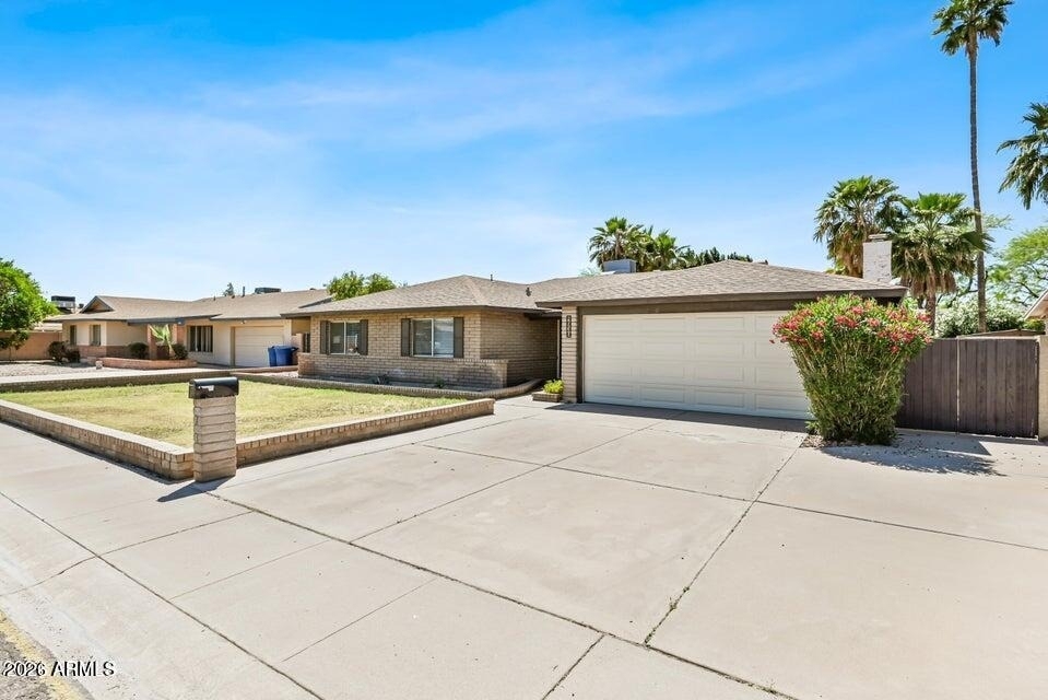 5930 S Juniper Street - Photo 0