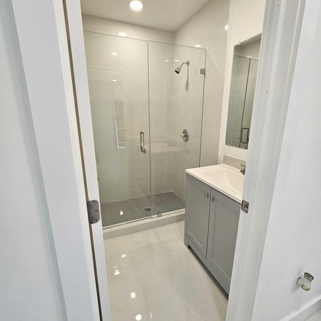 206 Ne 13th Street - Photo 1