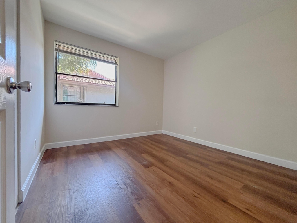 4165 Nw 114th Terrace - Photo 7