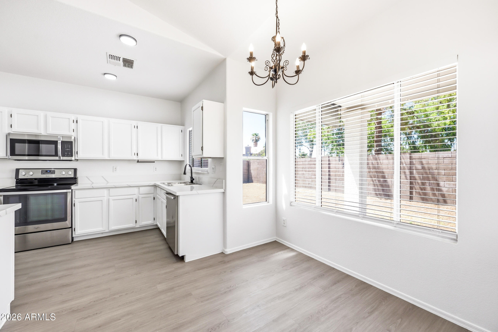 1540 E San Remo Avenue - Photo 8