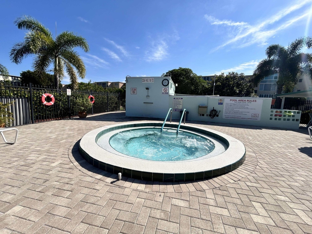 300 Ne 26th Avenue - Photo 19