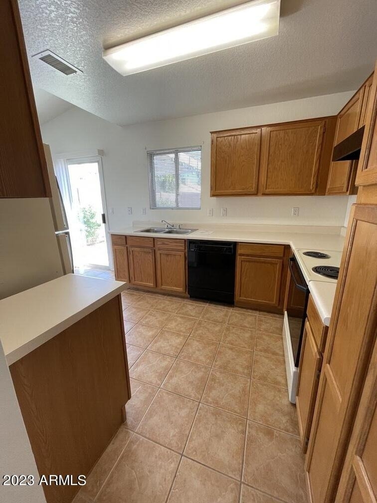 4941 E Colby Street - Photo 8