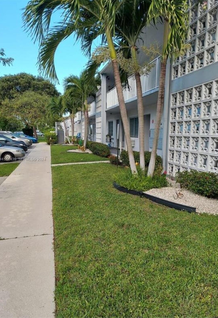2000 Ne 51st Court - Photo 13