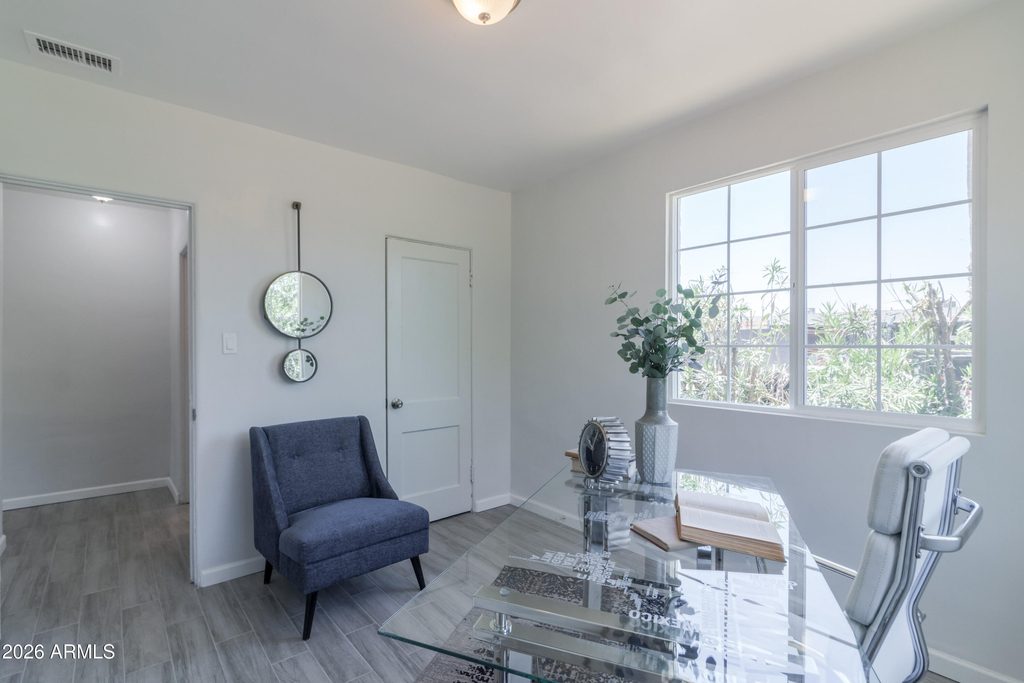 1649 E Oak Street - Photo 8