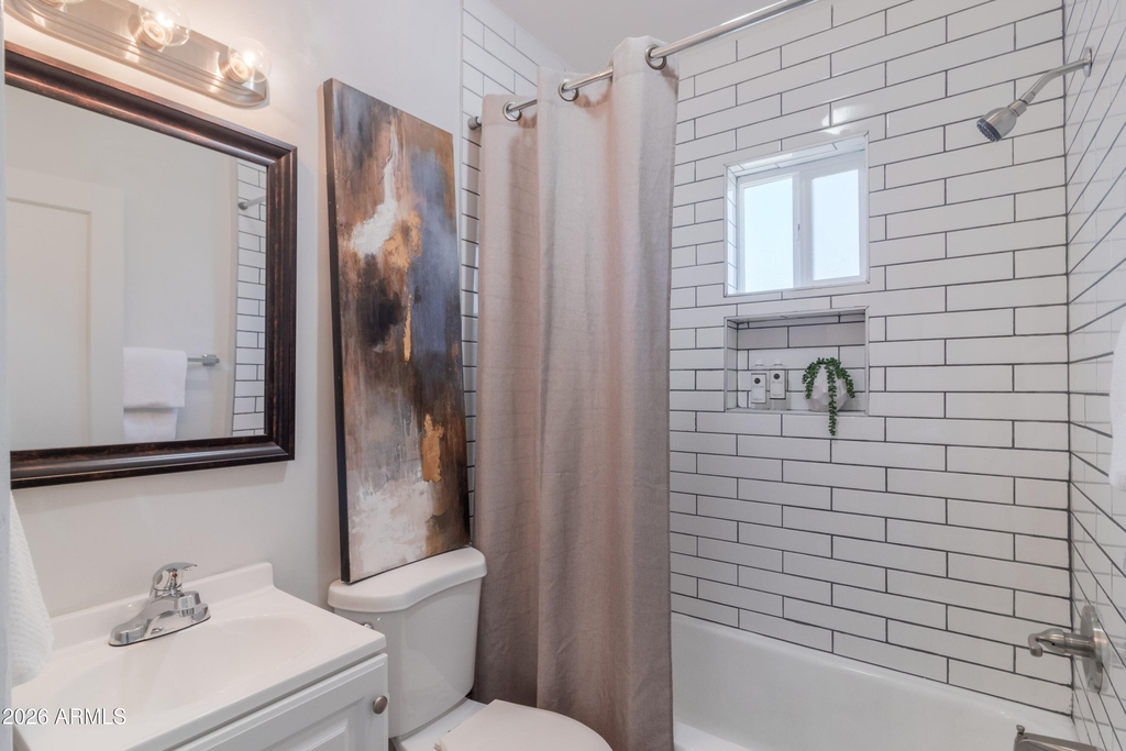 1649 E Oak Street - Photo 11