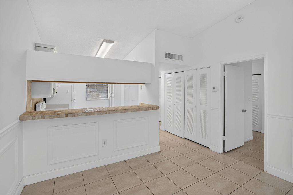 9919 Nob Hill Court - Photo 12