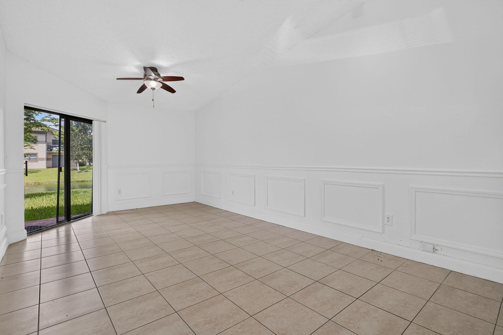 9919 Nob Hill Court - Photo 16