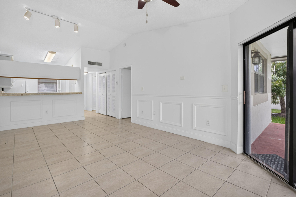9919 Nob Hill Court - Photo 14