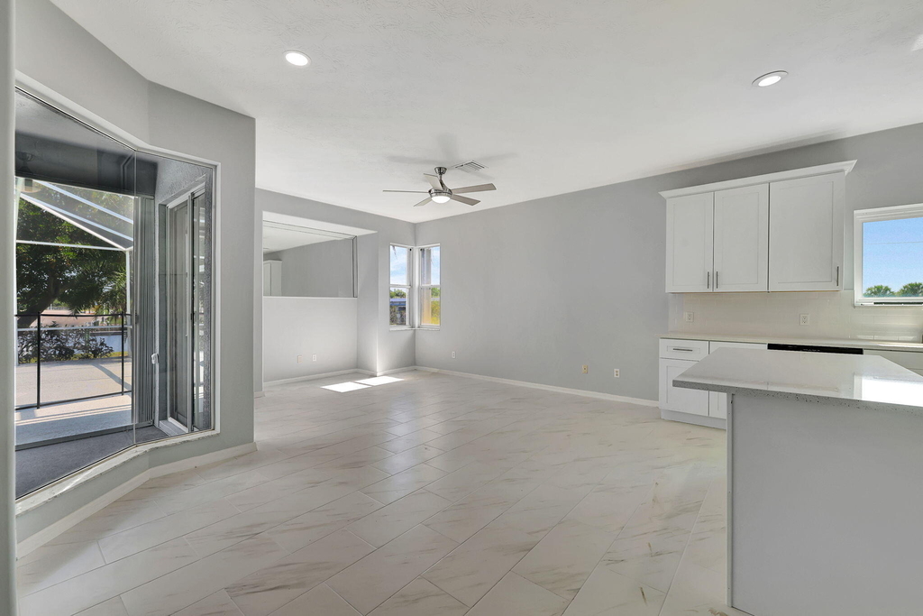 2704 Se Eagle Drive - Photo 15