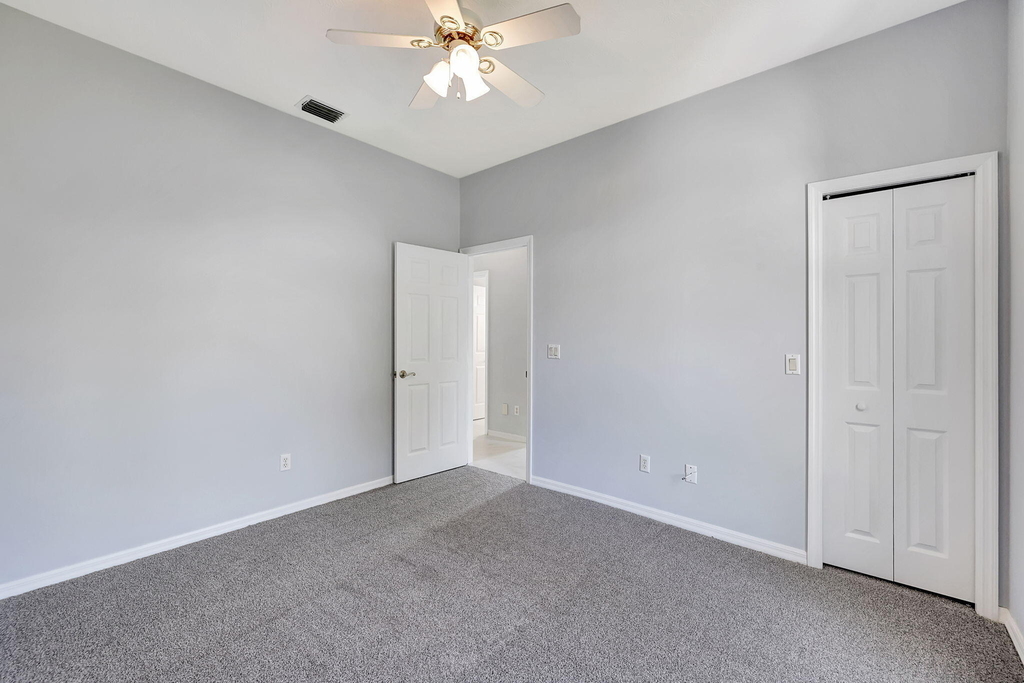 2704 Se Eagle Drive - Photo 28