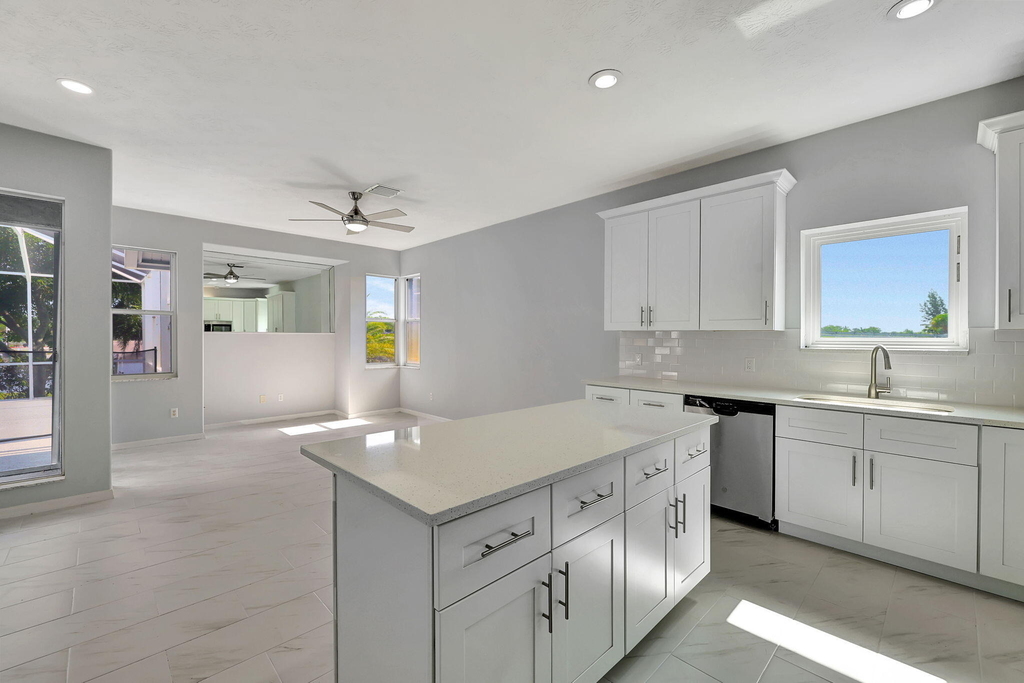2704 Se Eagle Drive - Photo 21