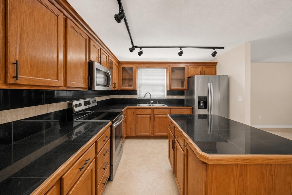 4528 Sw 54th Street - Photo 13