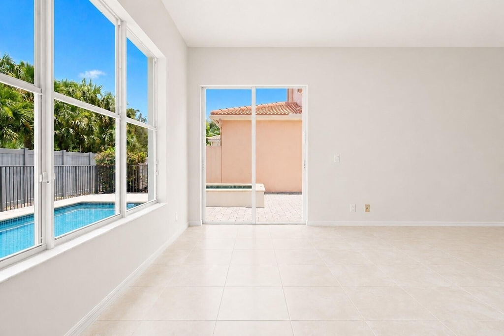 207 Isle Verde Way - Photo 30