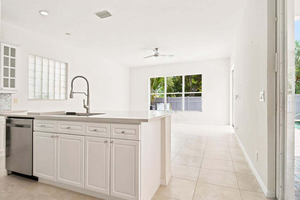 207 Isle Verde Way - Photo 21