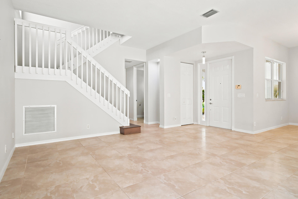 207 Isle Verde Way - Photo 12