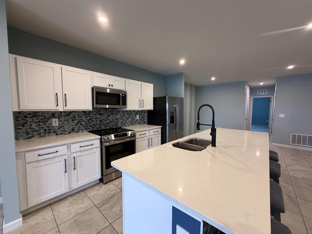 812 Persimmon Place - Photo 2