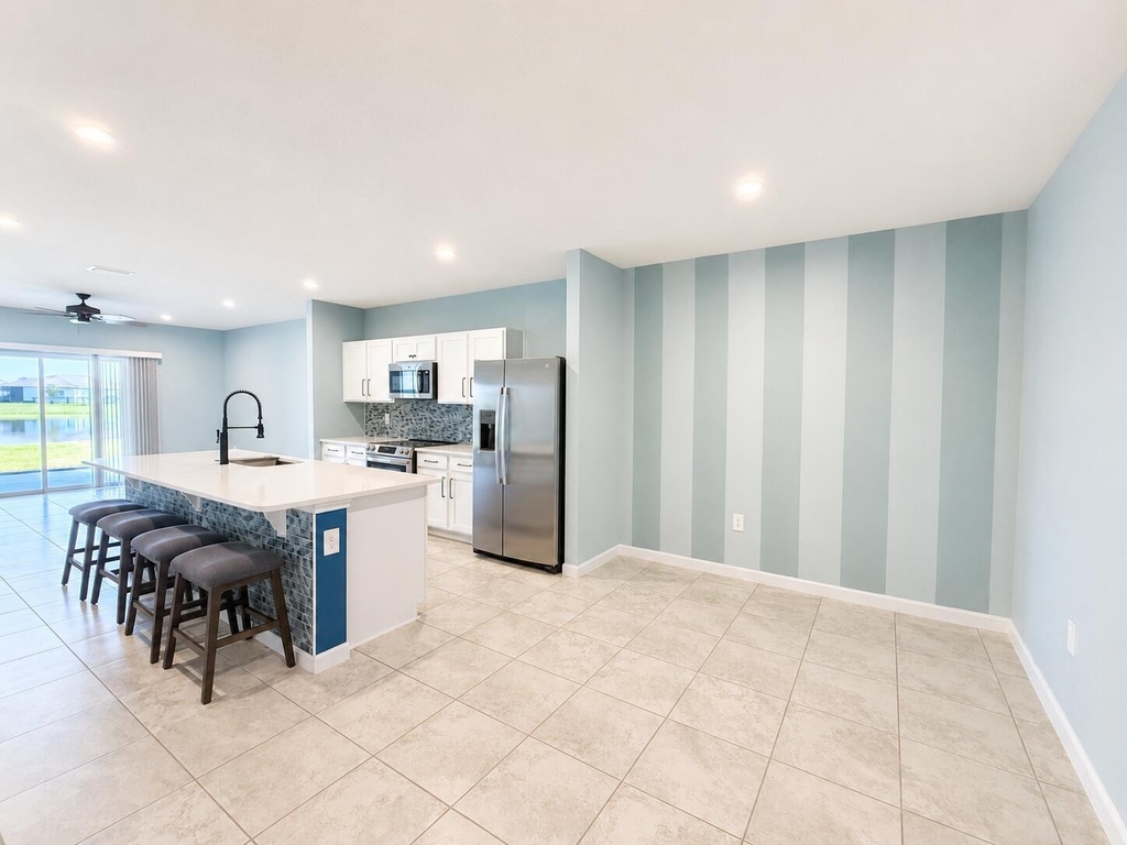 812 Persimmon Place - Photo 3