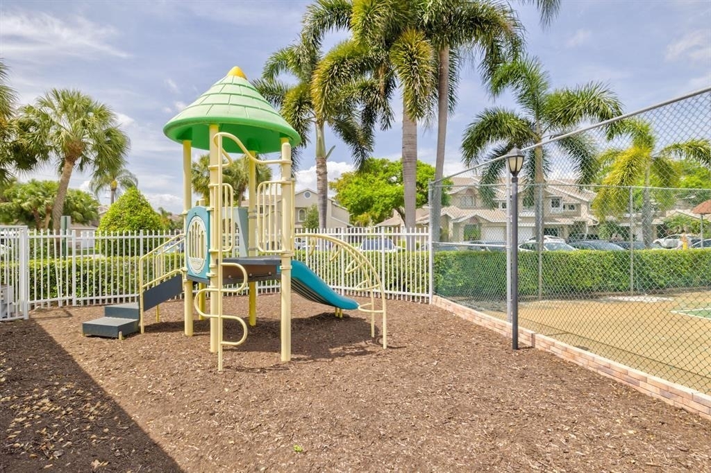 2147 Discovery Circle W - Photo 25