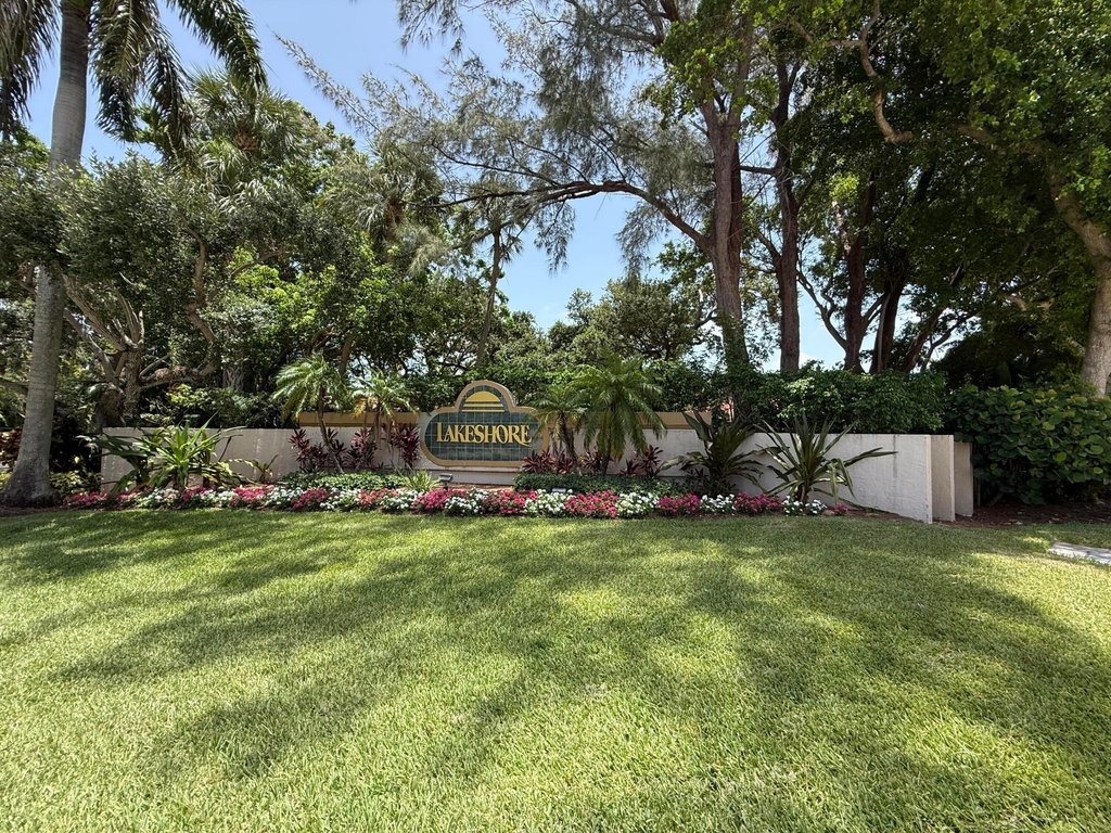 225 N Lakeshore Drive - Photo 61