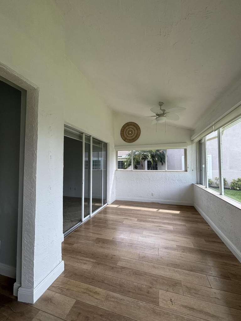 225 N Lakeshore Drive - Photo 98