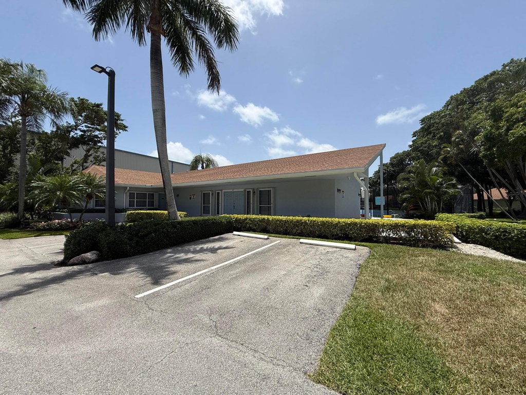 225 N Lakeshore Drive - Photo 89
