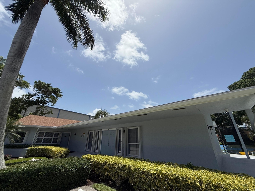 225 N Lakeshore Drive - Photo 90