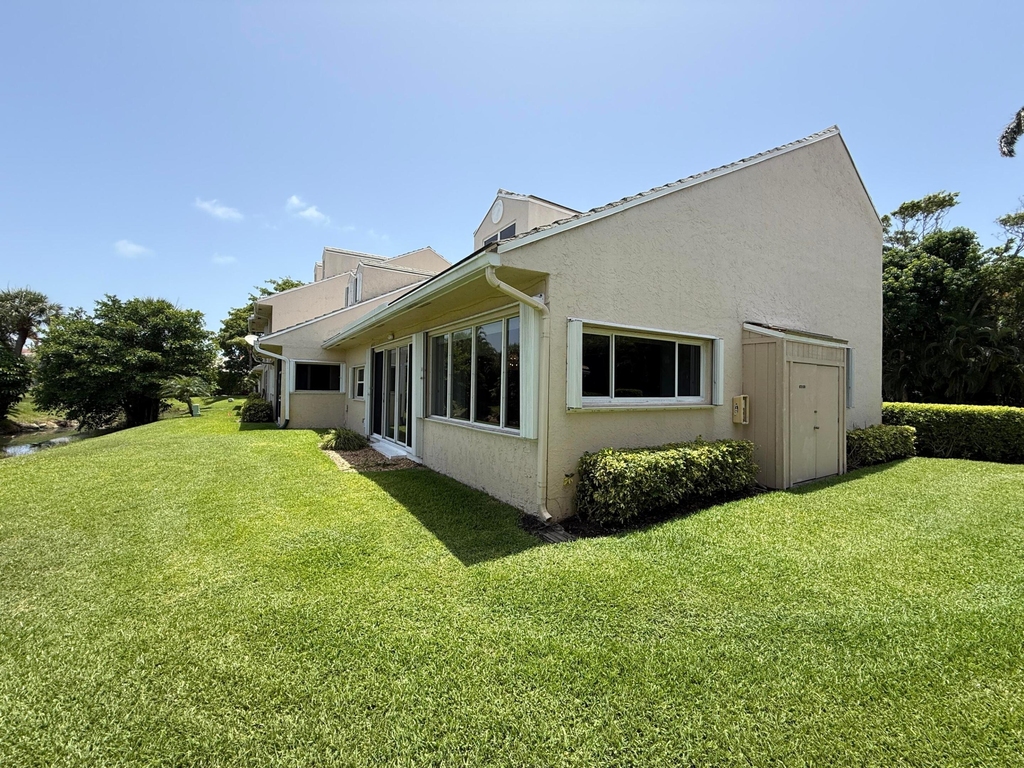 225 N Lakeshore Drive - Photo 55