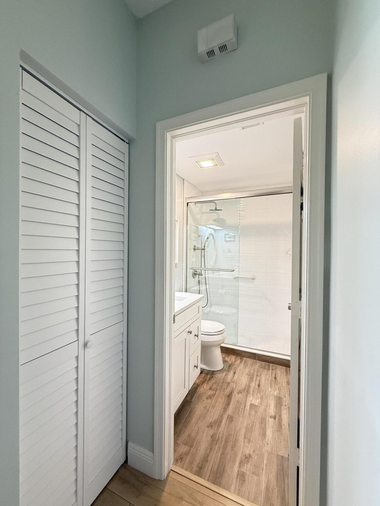225 N Lakeshore Drive - Photo 41