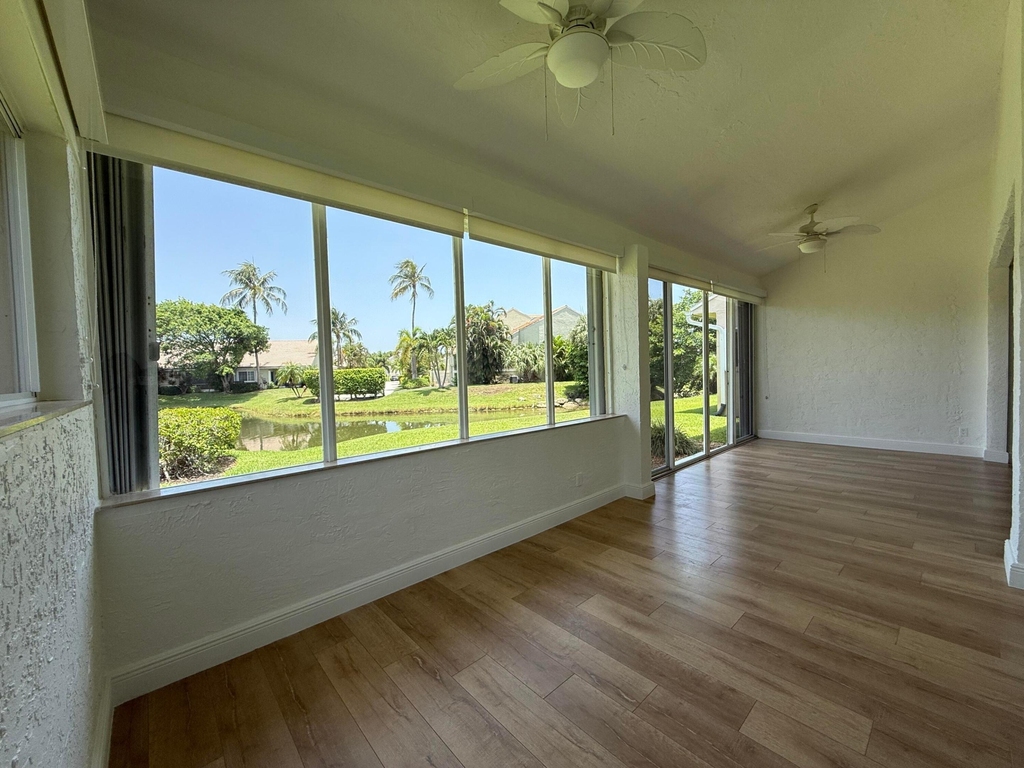 225 N Lakeshore Drive - Photo 29