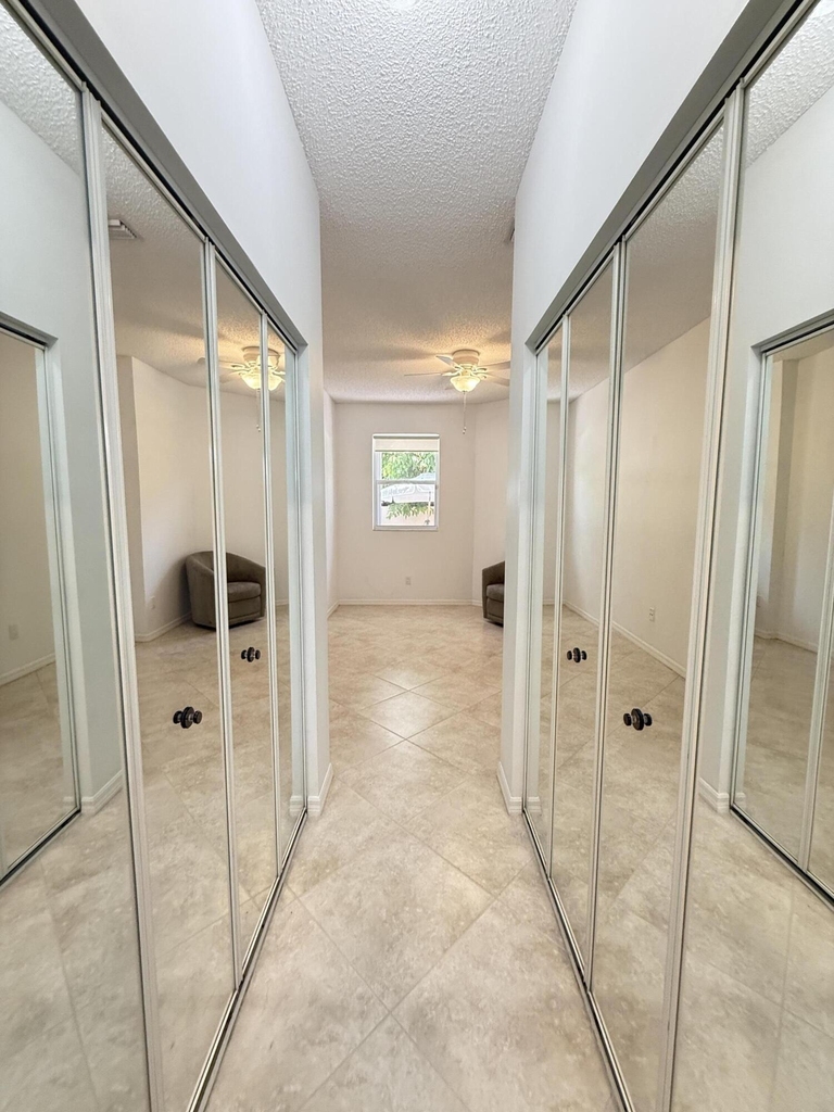 225 N Lakeshore Drive - Photo 46
