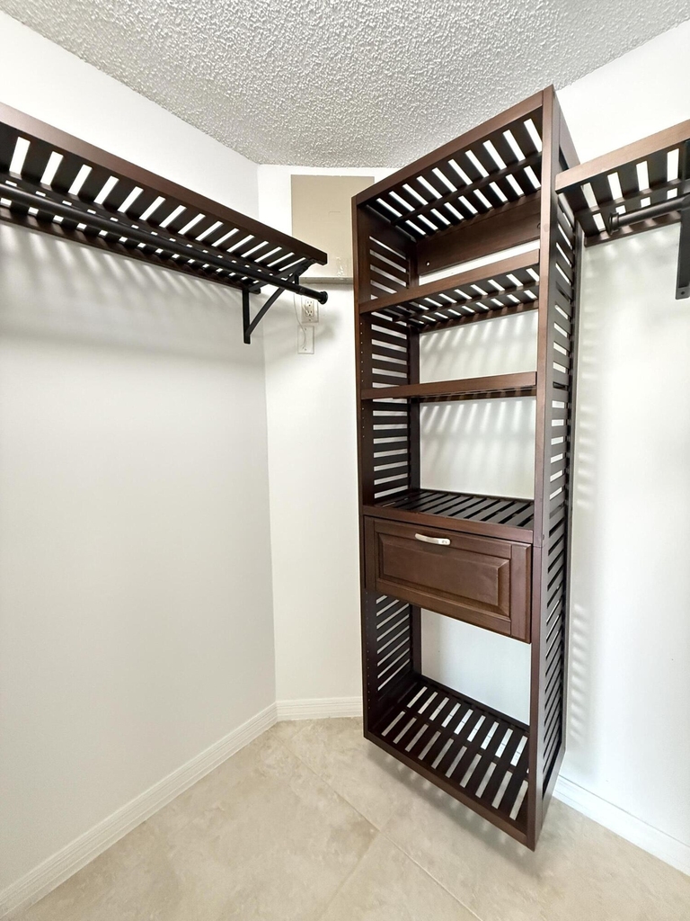 225 N Lakeshore Drive - Photo 26