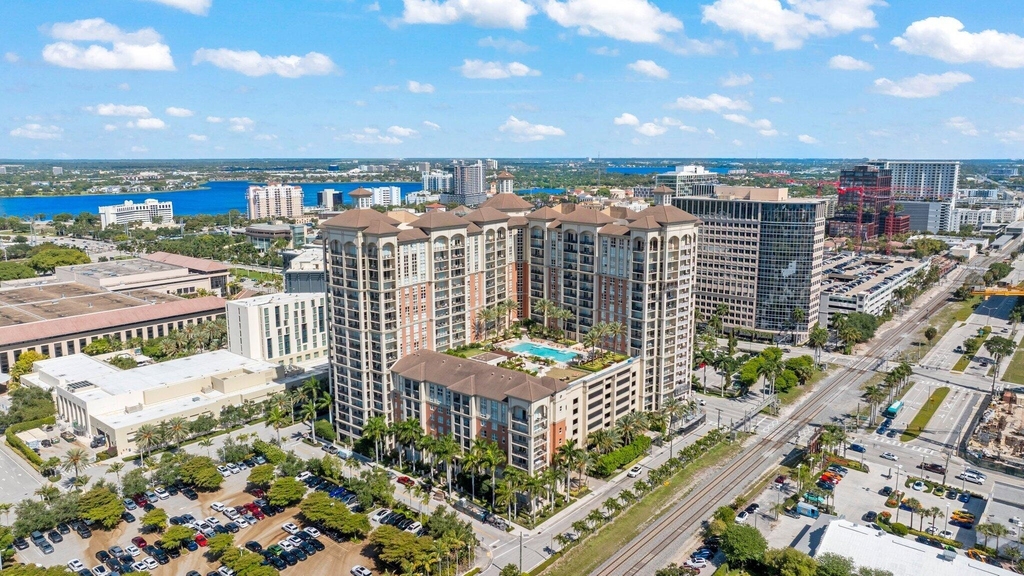 550 Okeechobee Boulevard - Photo 1