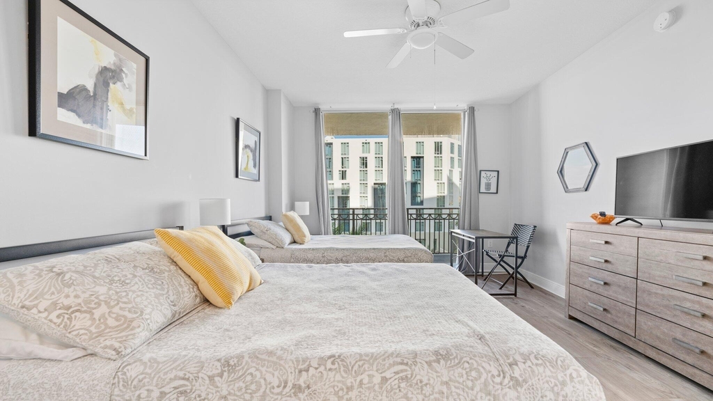 550 Okeechobee Boulevard - Photo 13