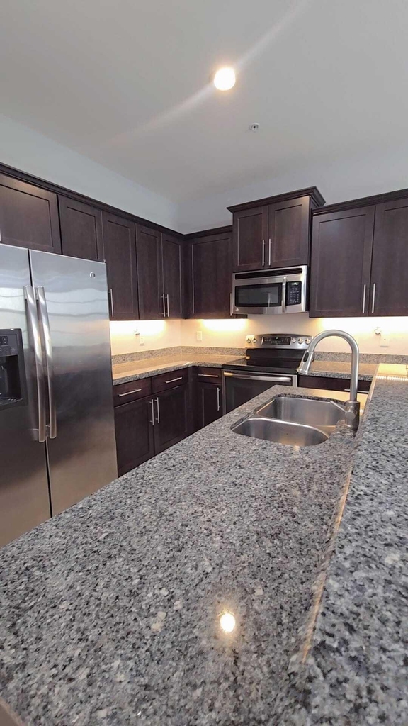 243 Sw 7th Court - Photo 6