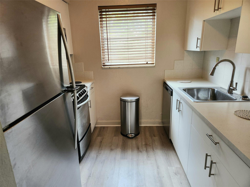 2607 Ne 8th Avenue - Photo 5