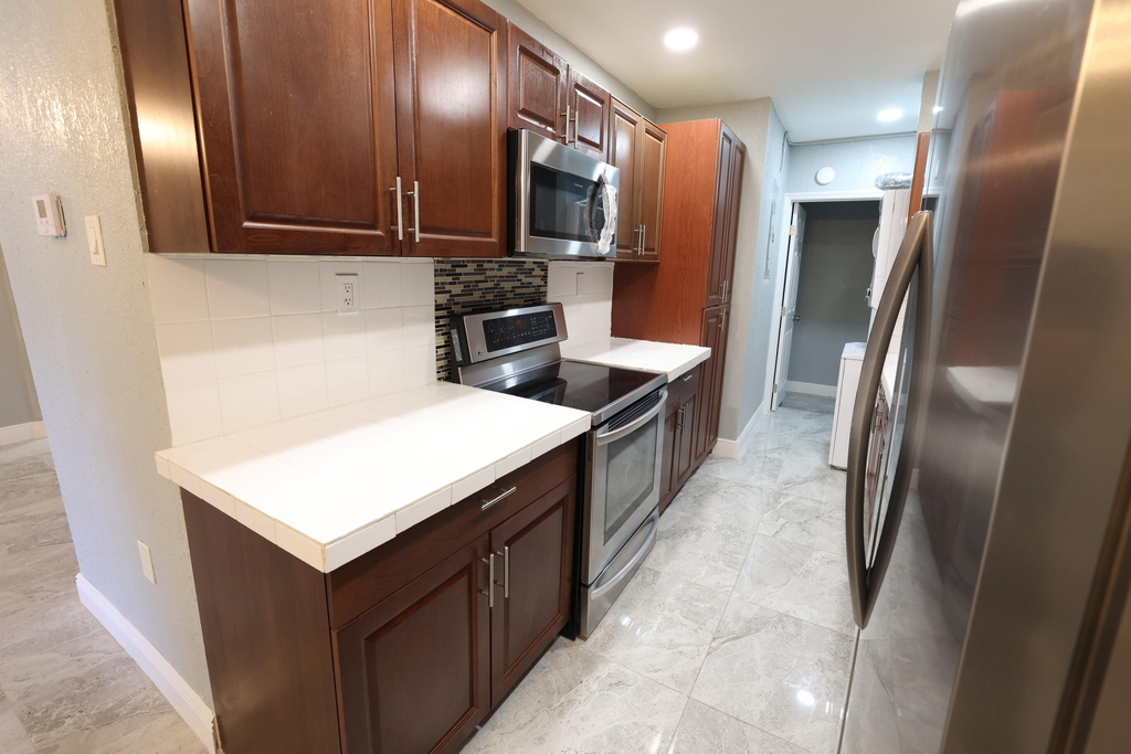 1216 Jann Avenue - Photo 6