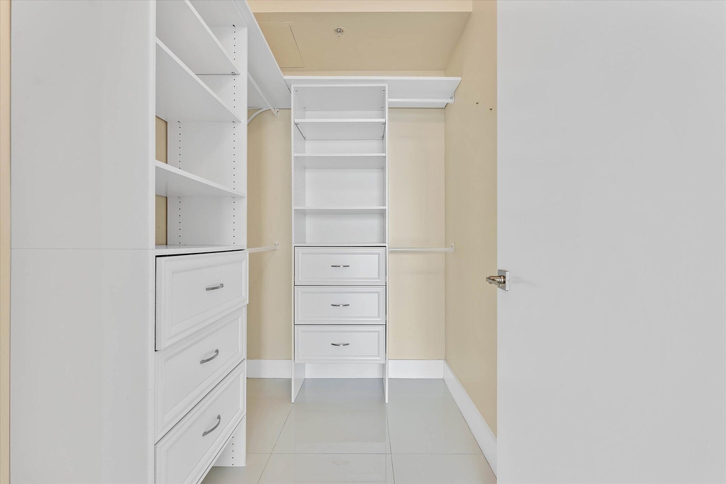 1900 N Bayshore Drive - Photo 11