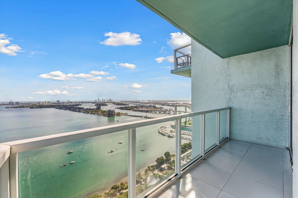 1900 N Bayshore Drive - Photo 12
