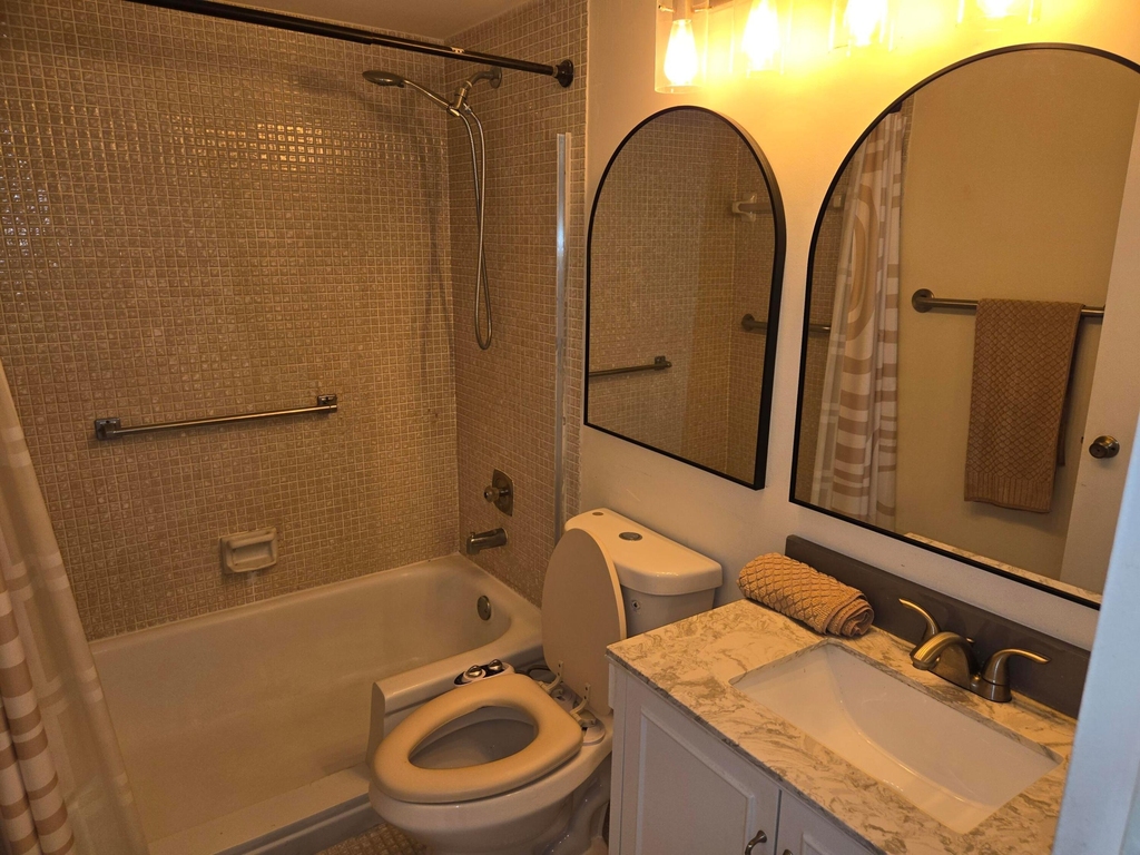 2031 Exeter - Photo 7