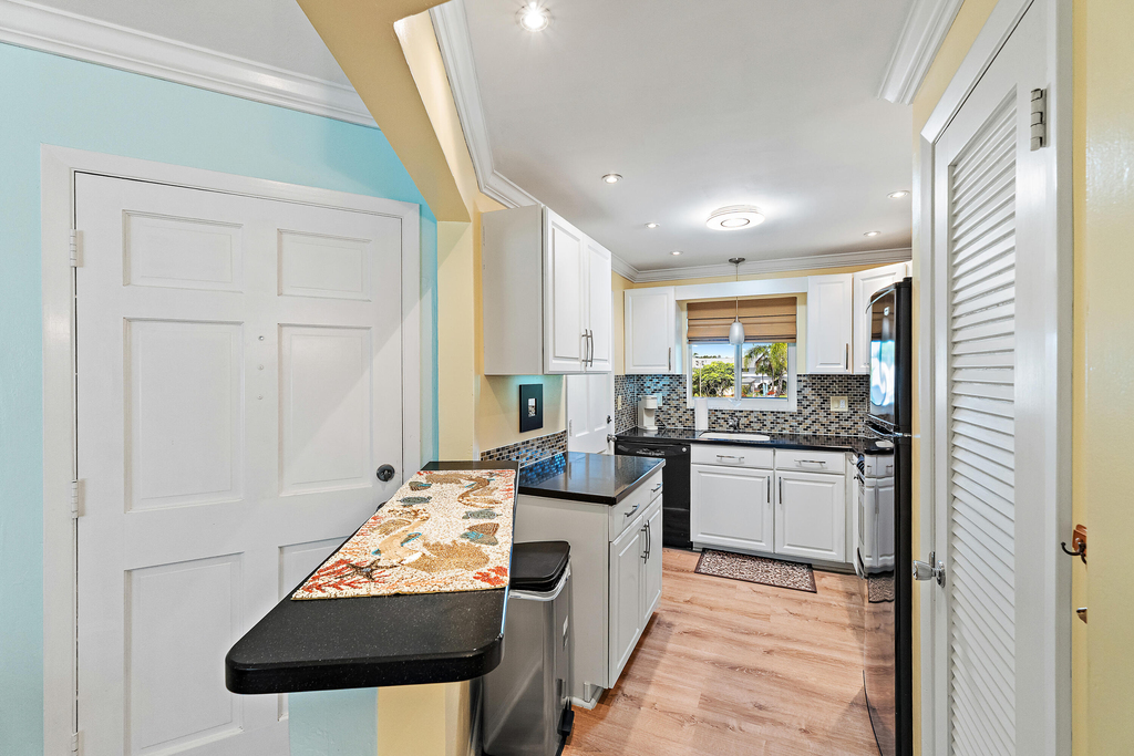 4 Westwood Avenue - Photo 12