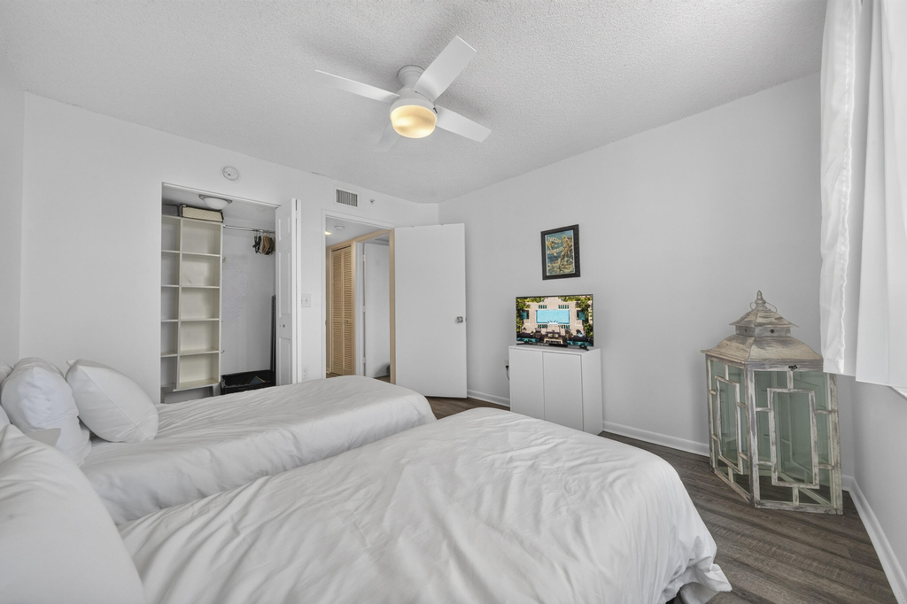 520 Se 5th Ave - Photo 20