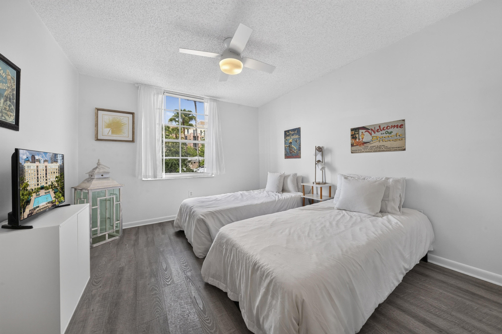 520 Se 5th Ave - Photo 19