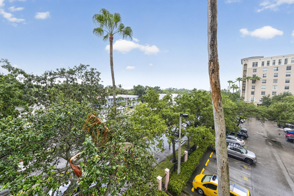 520 Se 5th Ave - Photo 33