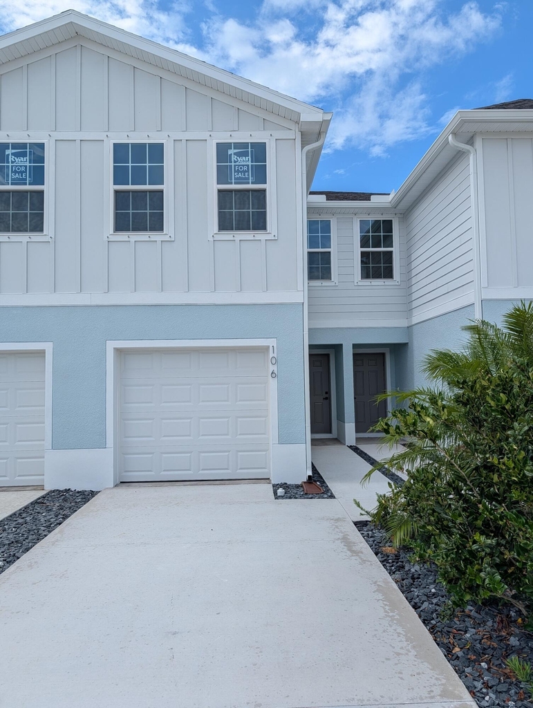 106 Savannah Lakes Boulevard - Photo 0