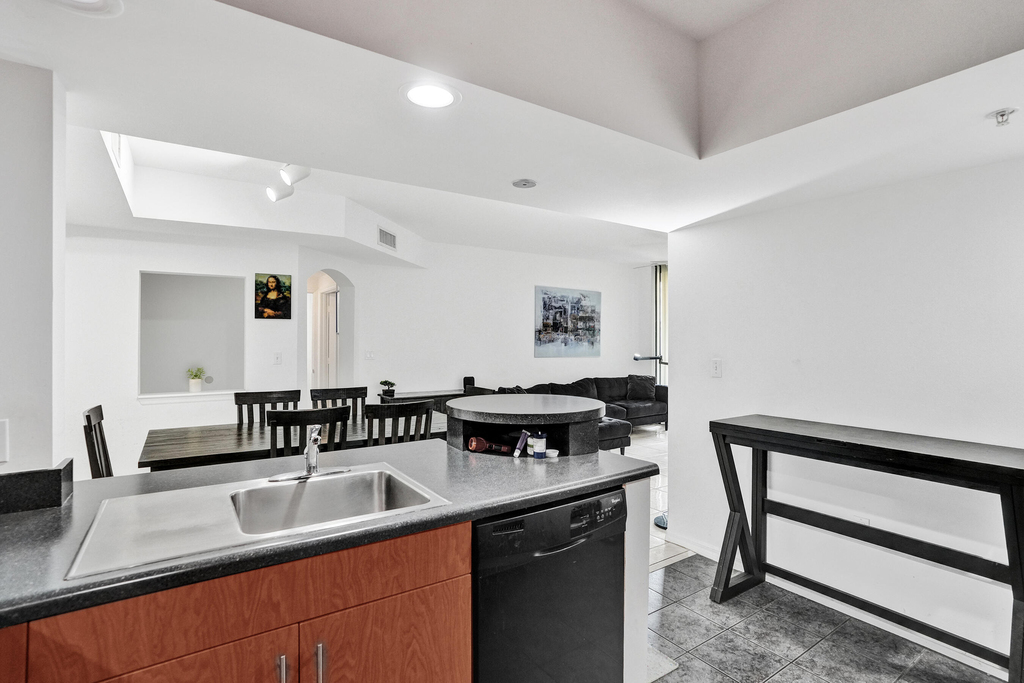 100 N Federal Highway - Photo 17